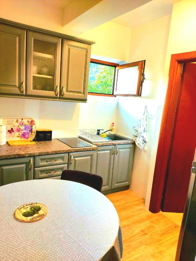 Villa Nadalina ซูโตมอเร ภายนอก รูปภาพ