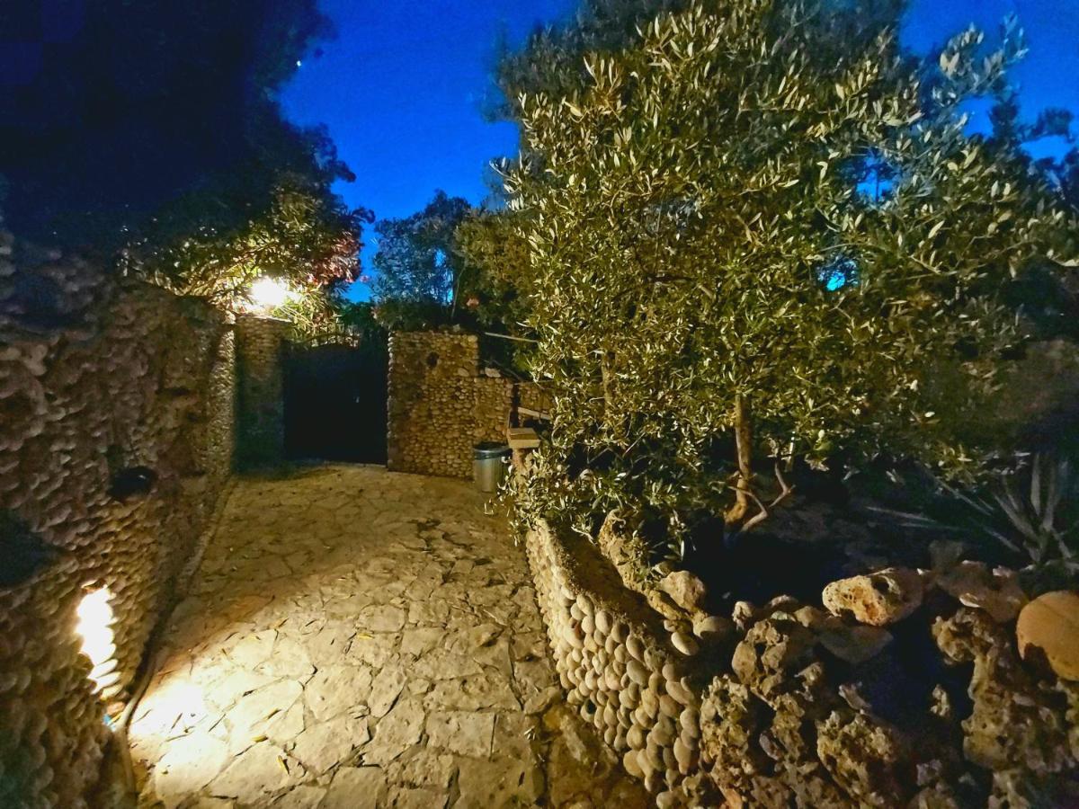 Villa Nadalina ซูโตมอเร ภายนอก รูปภาพ