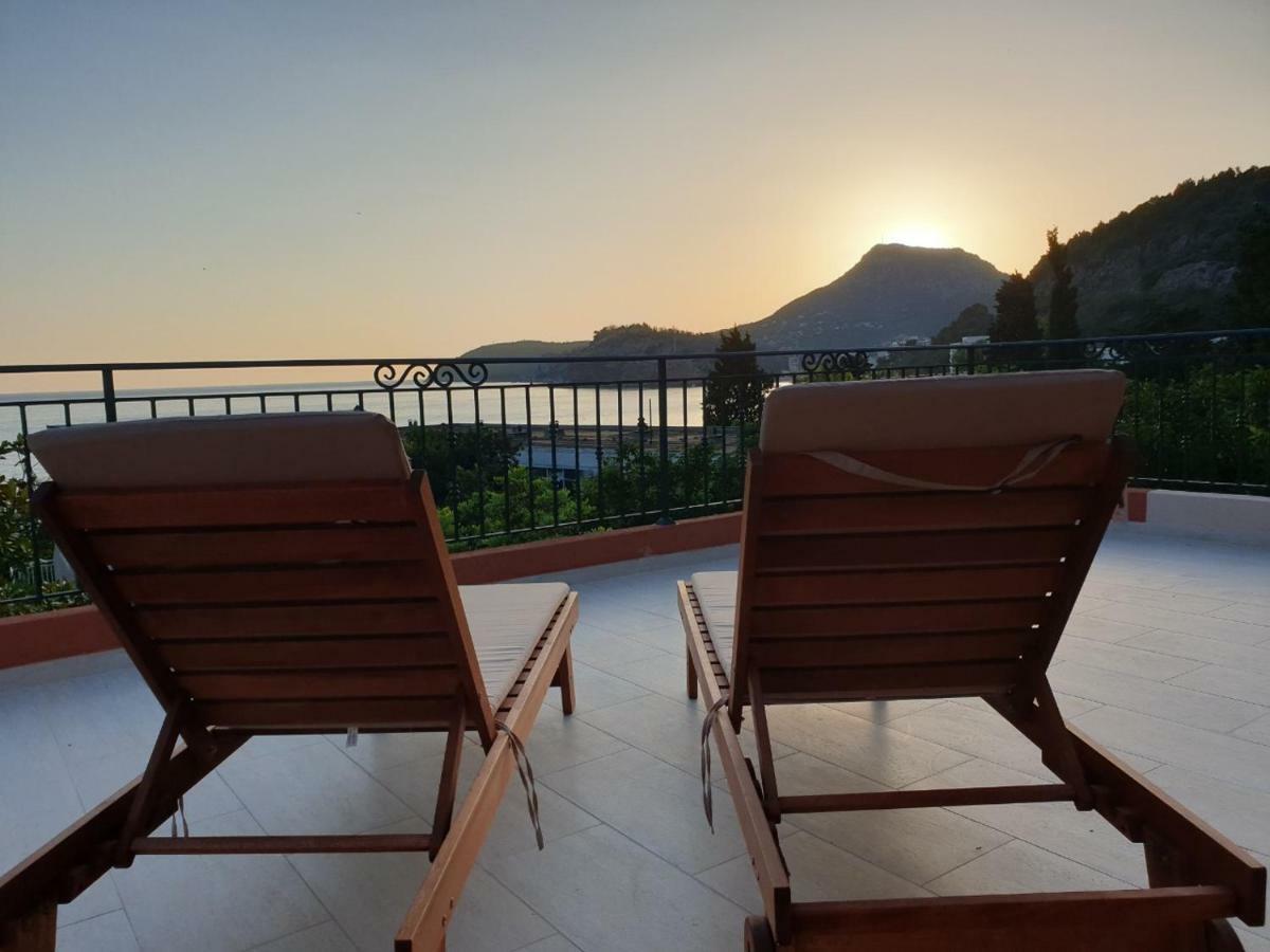 Villa Nadalina ซูโตมอเร ภายนอก รูปภาพ