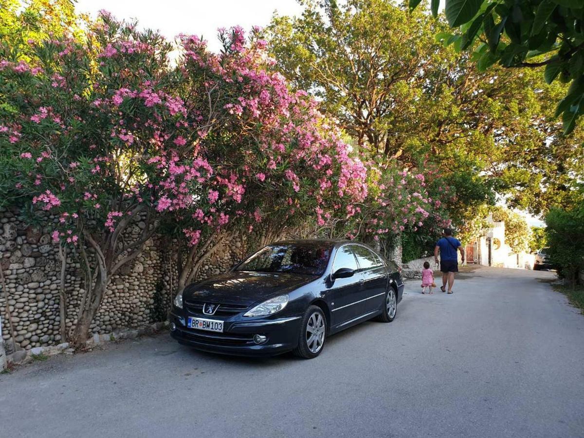 Villa Nadalina ซูโตมอเร ภายนอก รูปภาพ